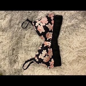Victoria’s Secret pink no wire bra
